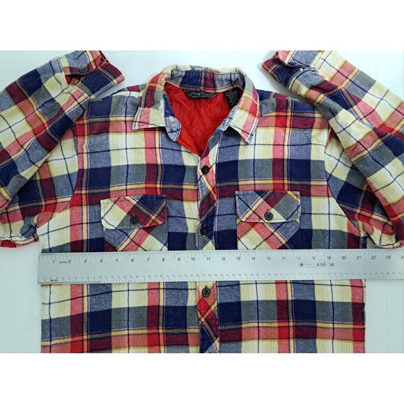 Plaid Flannel Size Medium Quilted Lined Shirt Shacket Red Blue Button Insulated - Picture 7 of 9
